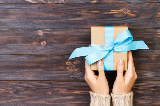 5 Gift Ideas For Coworkers
